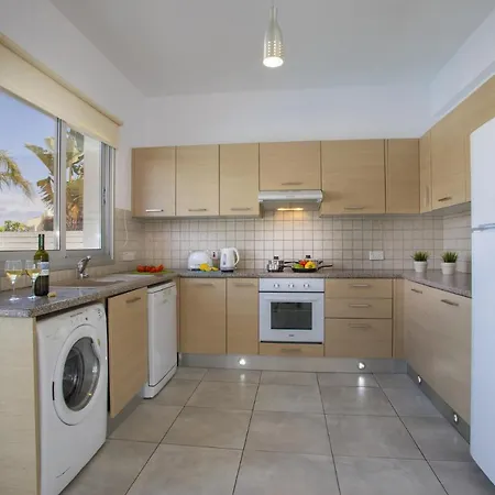 וילה Imagine You And Your Family Renting This Luxury Minutes From The Beach, Protaras 1470 *